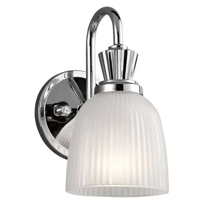 Bathroom lighting fixture in polished chrome